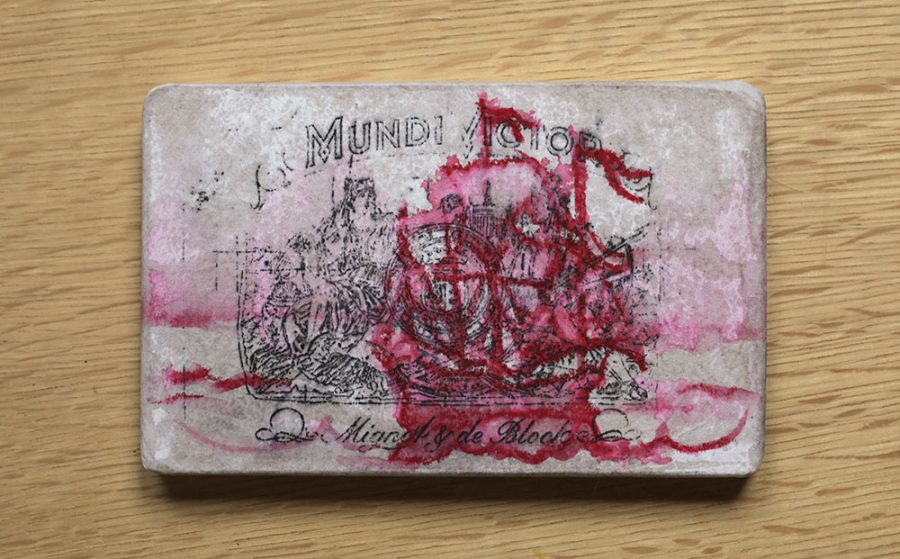 Mundi Victor 3    |    10,7 x 17 x 1,7 cm     |    available at Gallery Nasty Alice