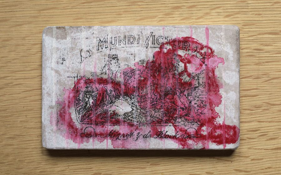 Mundi Victor 4    |    10,7 x 17 x 1,7 cm     |    available at Gallery Nasty Alice